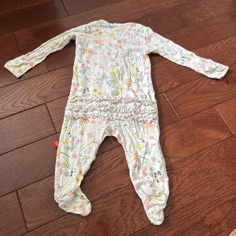 Magnetic Me Floral Flowers Fitted One Piece Pajama Footies Sz 0-3 Months Ruffles